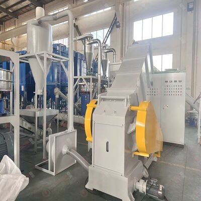 Plastic Crusher Pulverizing Machine for Producing SPC PVC WPC Floor Board